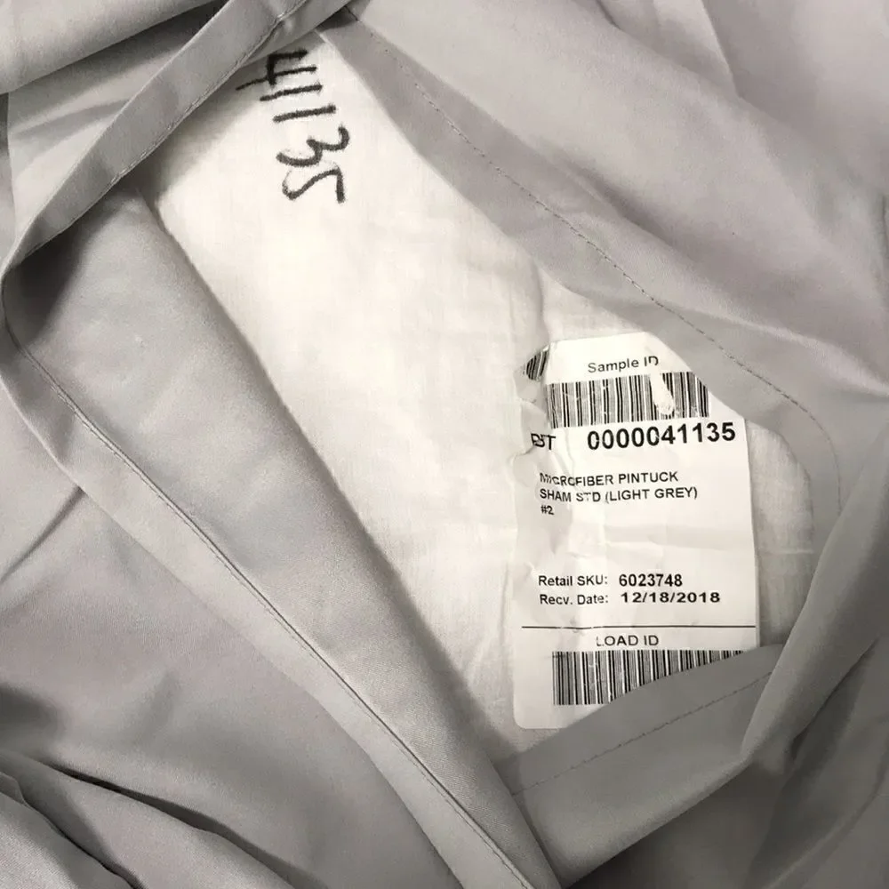 Pottery barn teen sample item microfiber comforter Pintuck sham
